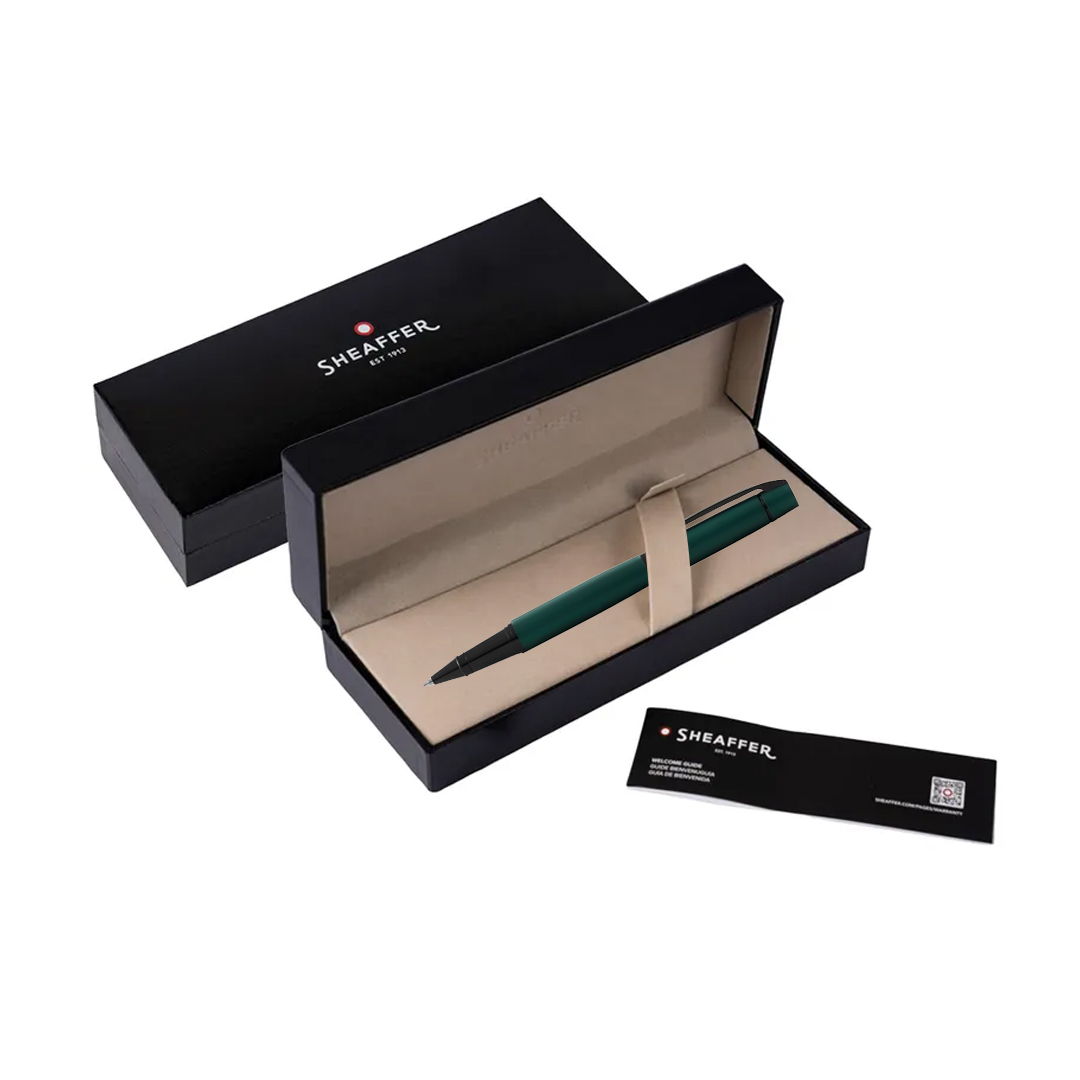 Sheaffer Gift 300 Lacquer Rollerball Pen Matte Green with Polished Black Trim 4